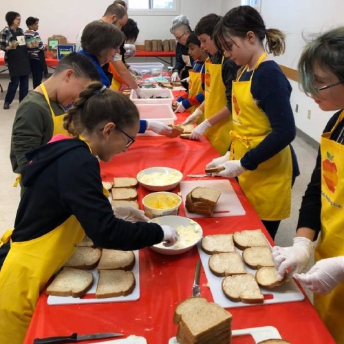 Students making lunches